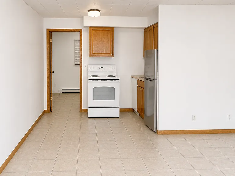 535 N Main St #6 — Photo 1