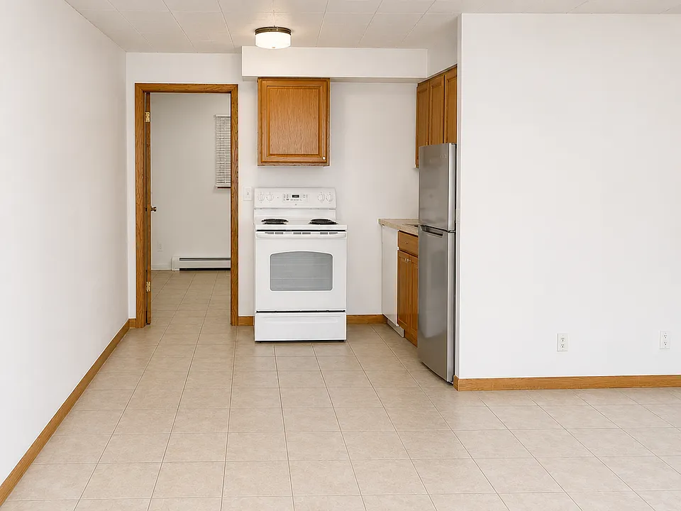 535 N Main St #6