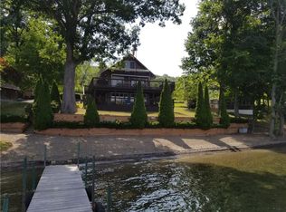 710 E Lake Rd, Penn Yan, NY 14527