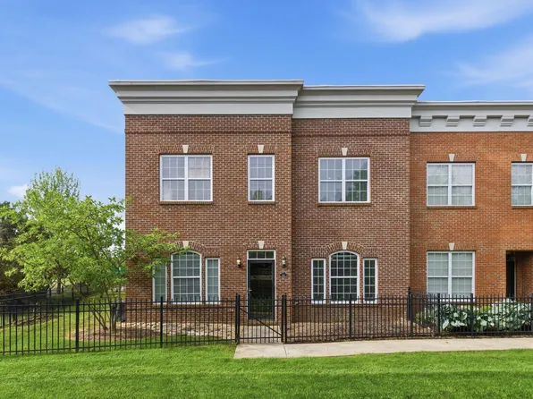 3301 Beacon St, Lexington, KY 40513