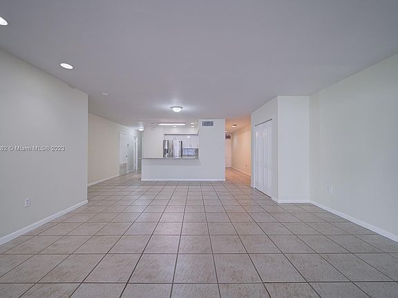 5th image of 15182 Loch Isle Dr E #0