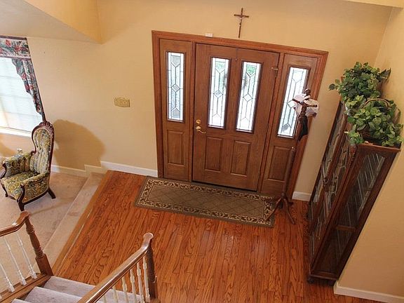 5th image of 17465 Walnut Grove Dr