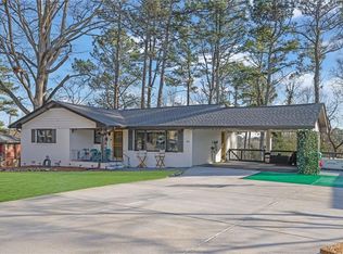 5952 Robin Hood Ln, Norcross, GA 30093
