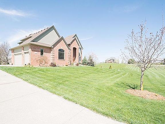 5th image of 6886 S Green Hills Dr