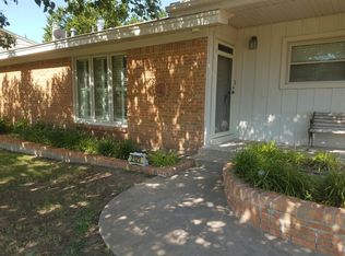 2121 Dogwood Ln, Pampa, TX 79065