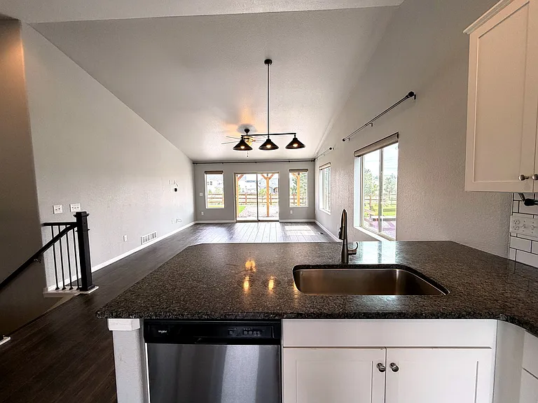 15661 Lake Mist Dr — Photo 4