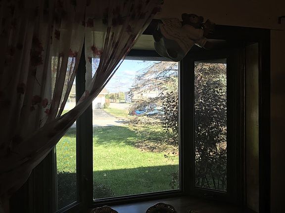 3rd image of 4003 W Grand Ave