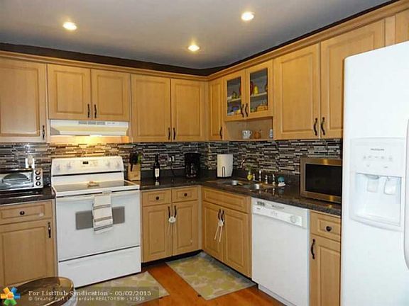 2nd image of 3800 Hillcrest Dr APT 1020