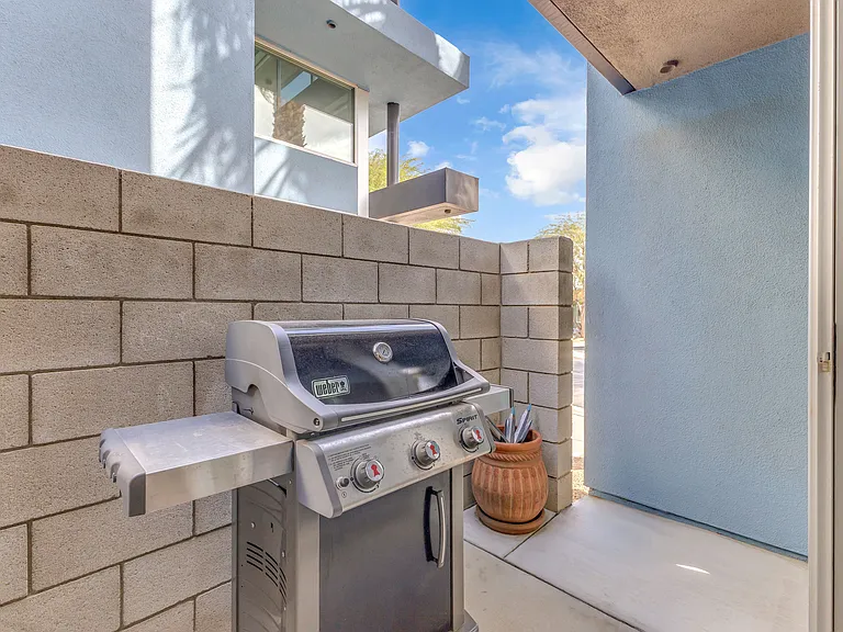220 Enterprise Way — Photo 34