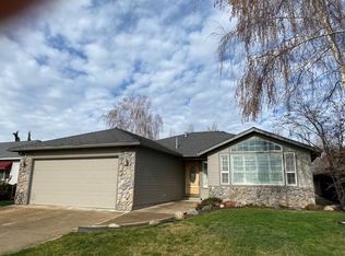 1665 Husker Butte Dr, Medford, OR
