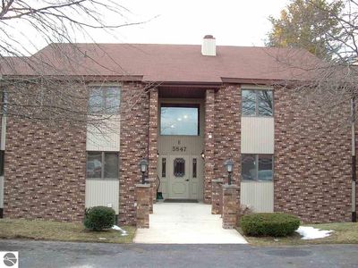 5847 Andorra Dr APT B1, Williamsburg, MI, 49690