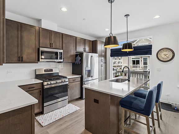 2nd image of 208 Timberleaf Cir