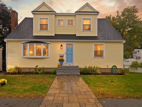 13 Rainbow Cir, Peabody, MA 01960