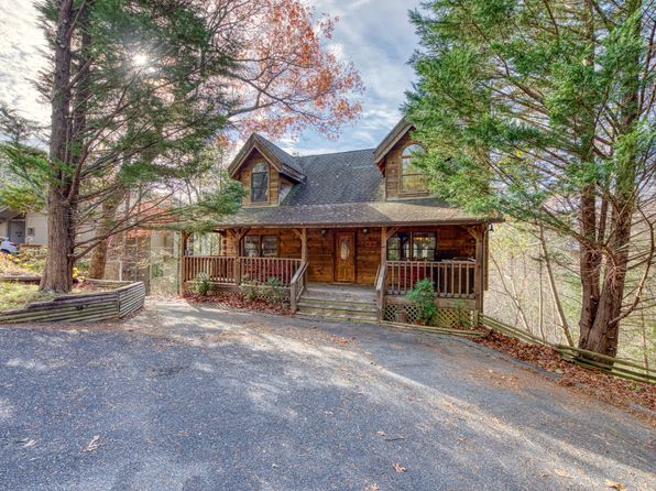 934 Vixen Run, Gatlinburg, TN 37738