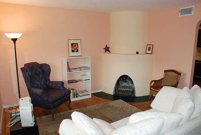 1st image of 208 Laguayra Dr NE