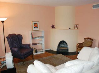 208 Laguayra Dr NE, Albuquerque, NM 87108