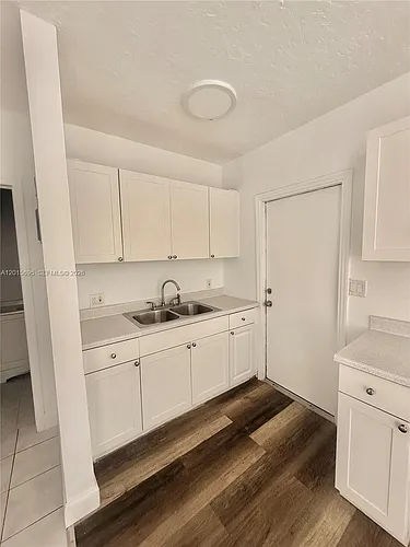 1903 Thomas St #1 Photo 1