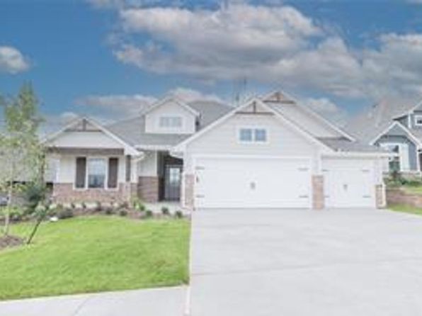 8225 Mountain Oak Dr