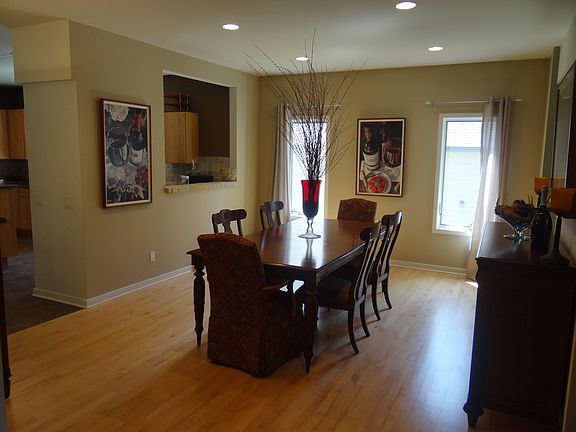 4th image of 5942 Oak Hollow Dr