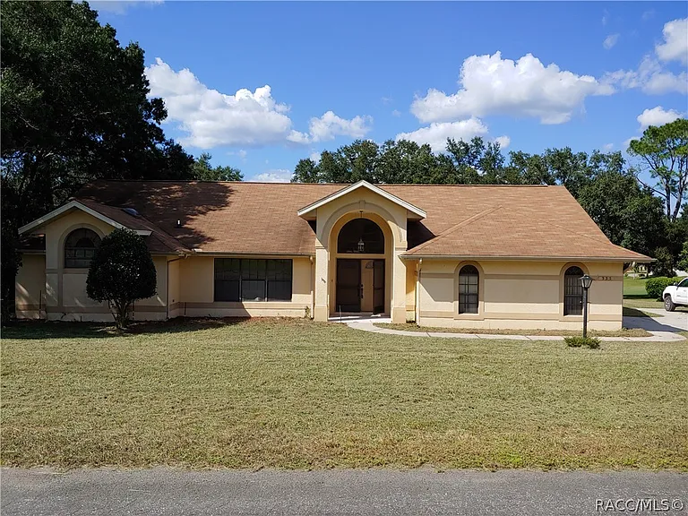 335 E Falconry Ct — Photo 1