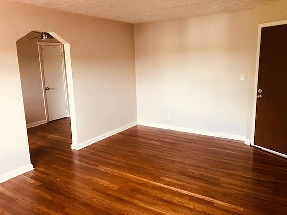 2nd image of 704 Saint Joseph Ln APT 7