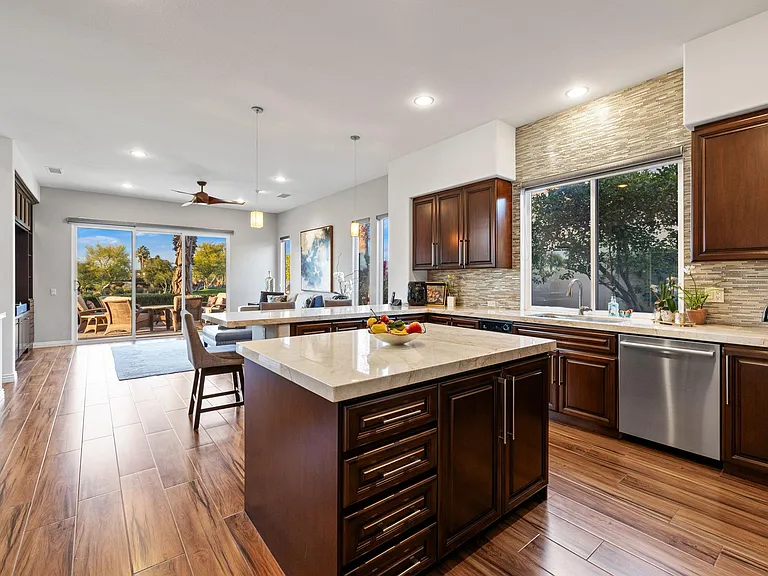 704 Mission Creek Dr — Photo 14