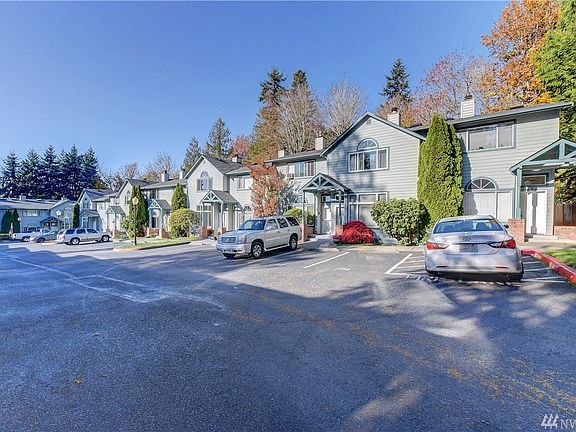 Charming private complex with reserved parking