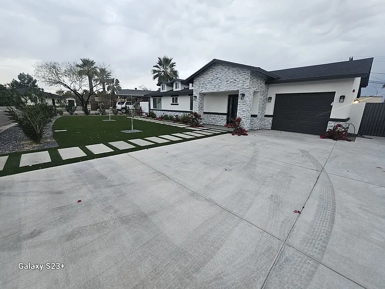 2817 N 71st Pl — Photo 17