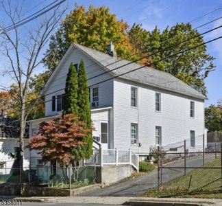 8 Hampton St, Newton, NJ, 07860