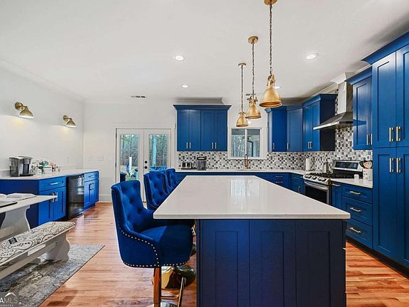 2nd image of 642 Johnson Rd