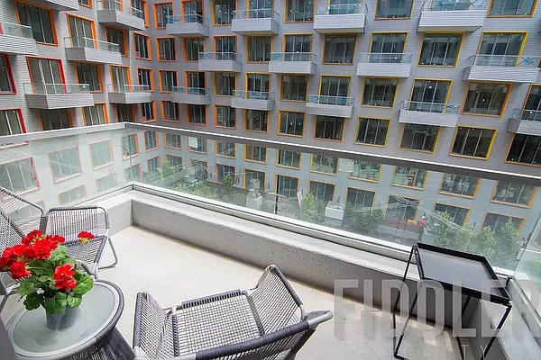 Rented by The KCI Group | media 3