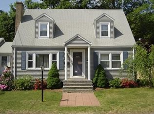 7 Buttaro Rd, Woburn, MA 01801