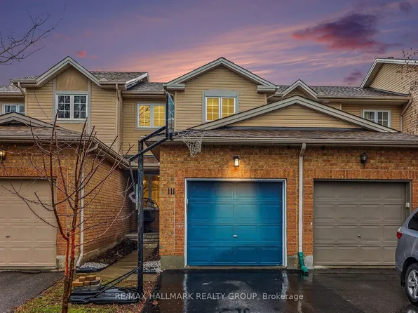 111 Ludlowe St, Ottawa, ON K4A 5C2