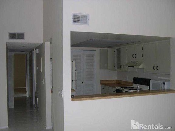 5th image of 2552 Citrus Club Ln #104
