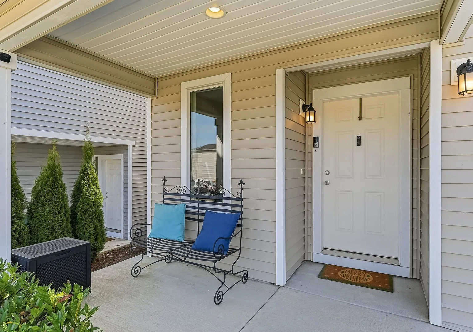 Move-In Ready, LSSD, 4 Bedroom — Photo 2