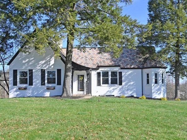 2734 Struble Rd, Cincinnati, OH 45231