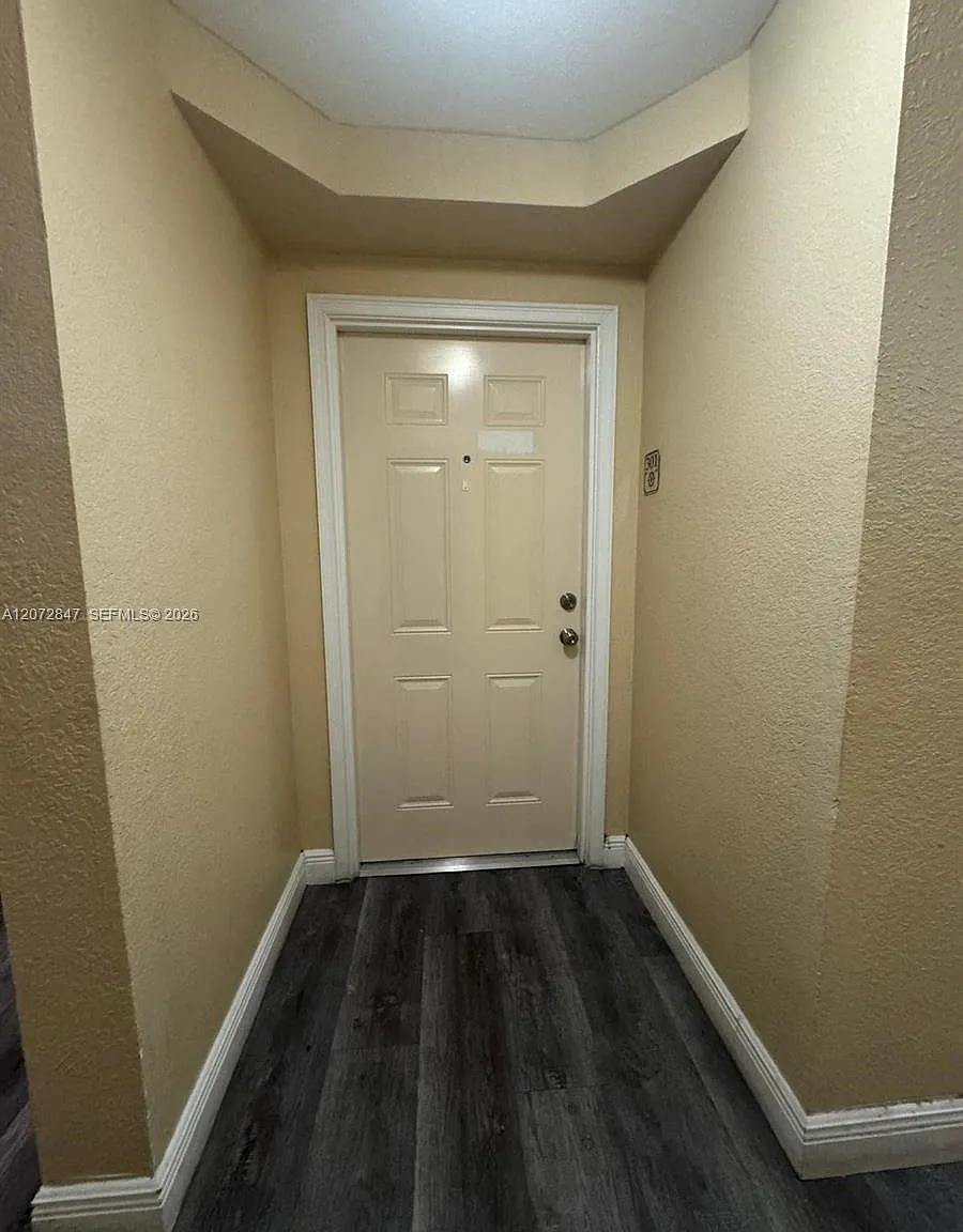 River Run South Condo — Photo 1