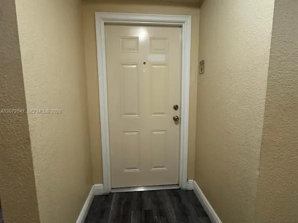 2415 NW 16th Street Rd #1-301, Miami, FL 33125
