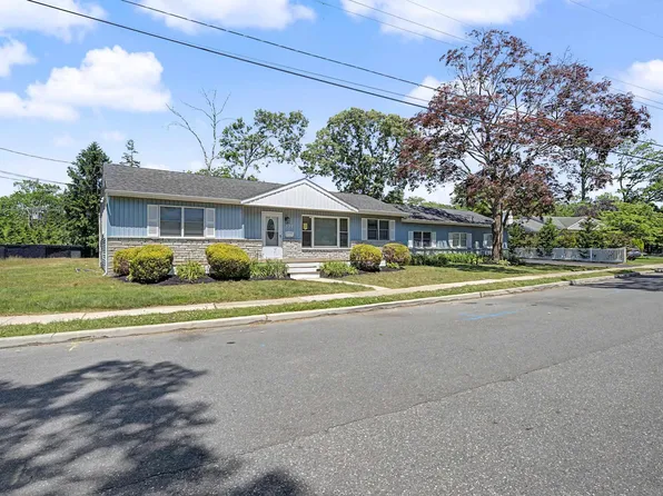 227 W Glencove Ave, Northfield, NJ 08225