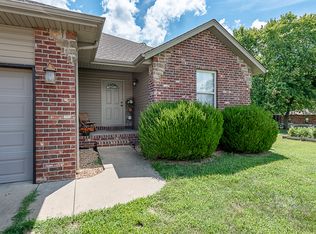 1344 S Lexington Ave, Springfield, MO 65807