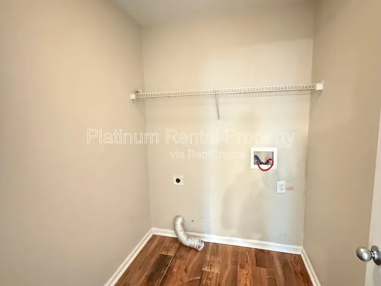 105 Platte St — Photo 23
