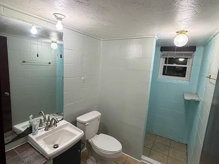 20 Iona Cir #C — Photo 9