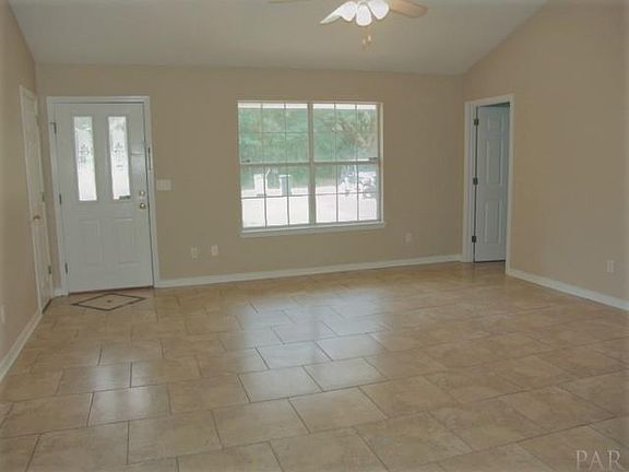 3rd image of 5521 Woodland Ln