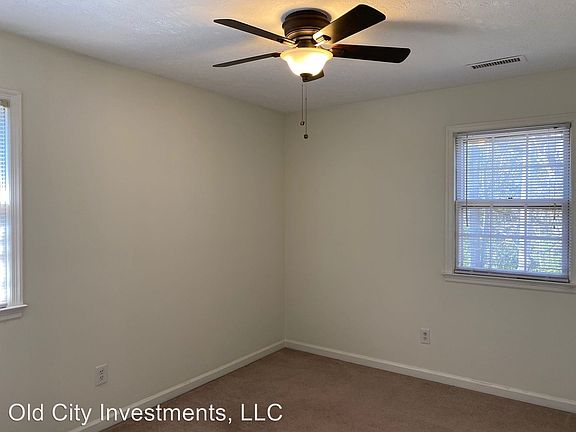 2nd image of 308 Mary Ann Dr APT 14