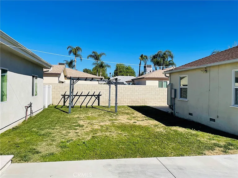 8465 Quartz Ave — Photo 17