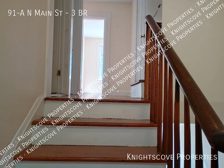 91A N Main St #3 BR — Photo 28