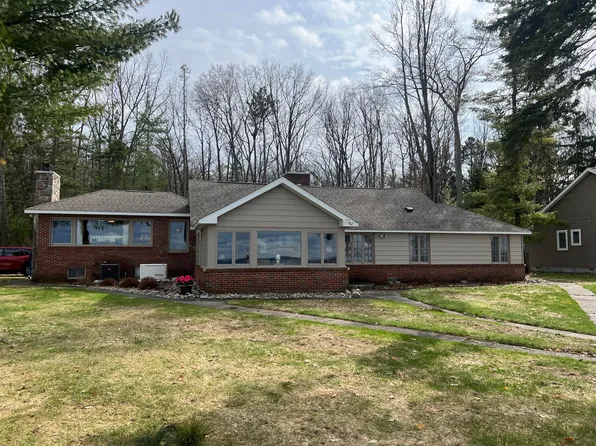 6970 W Higgins Lake Dr, Roscommon, MI 48653