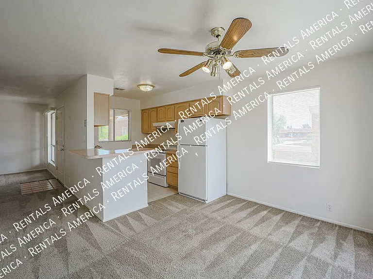 317 W Hononegh Dr #5 — Photo 11