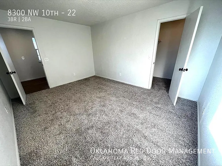 8300 NW 10th St #22 — Photo 6