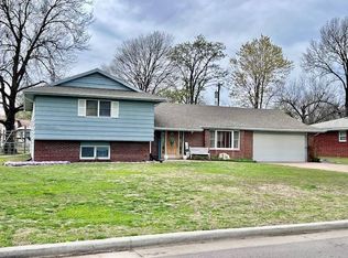 502 S Wilshire Blvd, Coffeyville, KS 67337